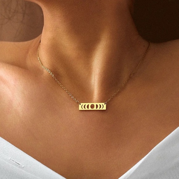 ⚜️[𝟯/$𝟭𝟴]⚜️NEW Moon Phases Charm Stainless Steel Necklace - Picture 5 of 10